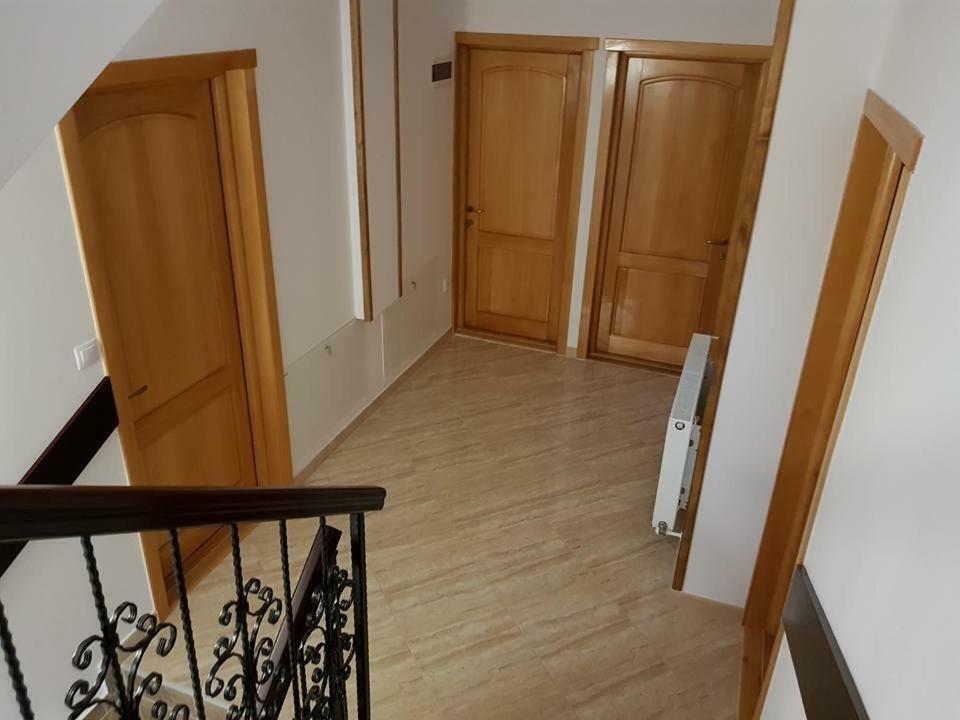 Casa Andra Hotell Slănic-Moldova Eksteriør bilde