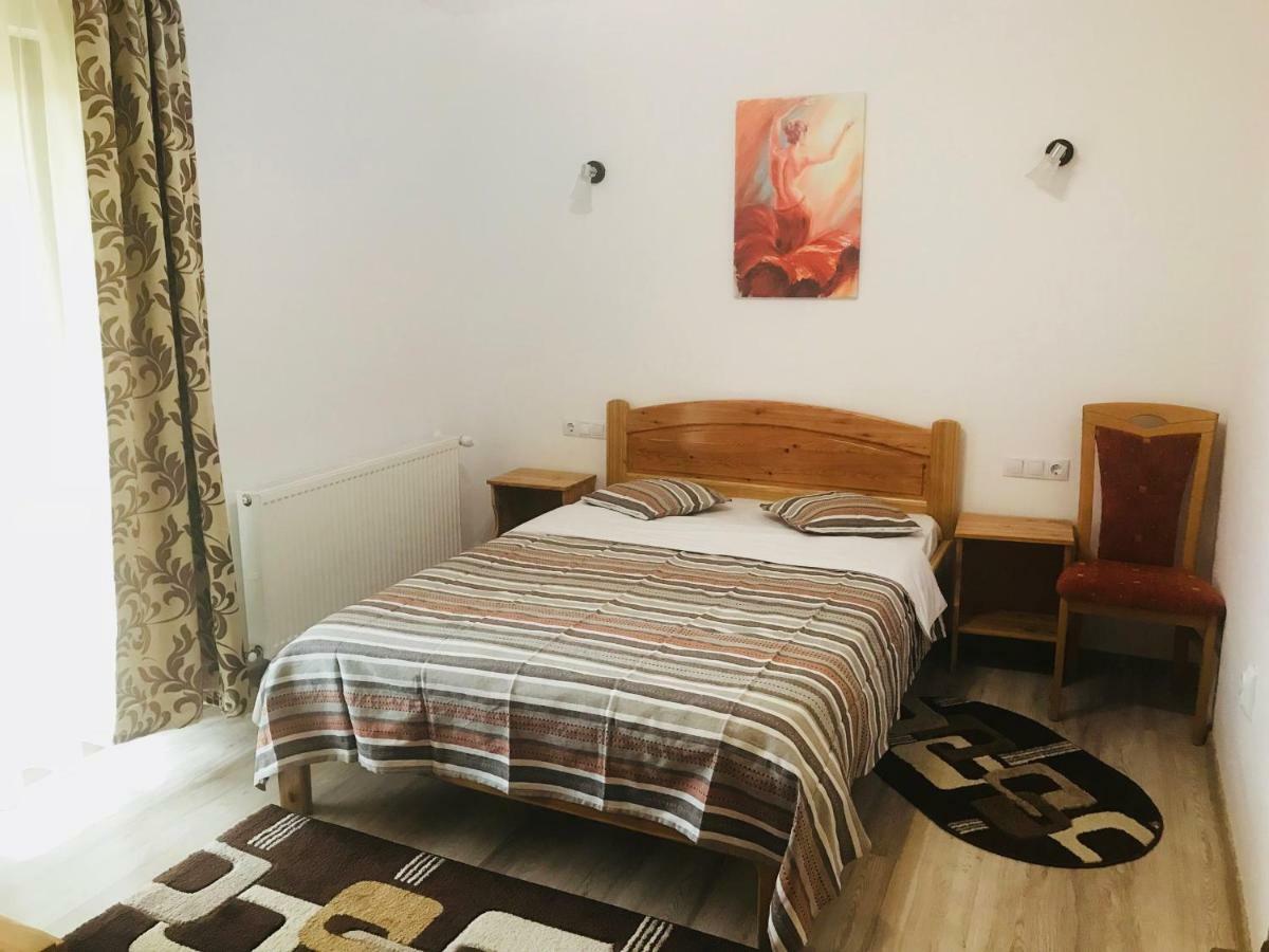 Casa Andra Hotell Slănic-Moldova Eksteriør bilde