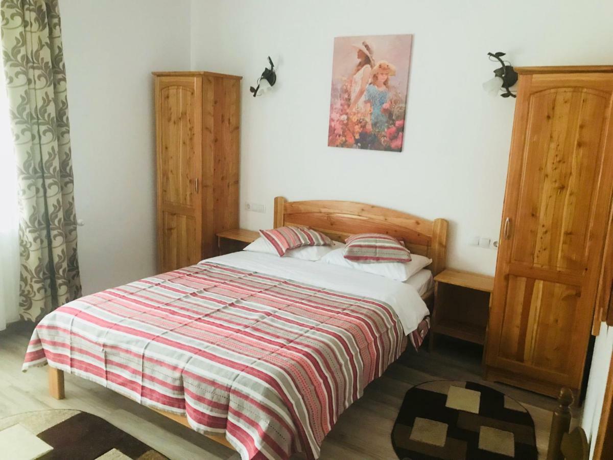 Casa Andra Hotell Slănic-Moldova Eksteriør bilde